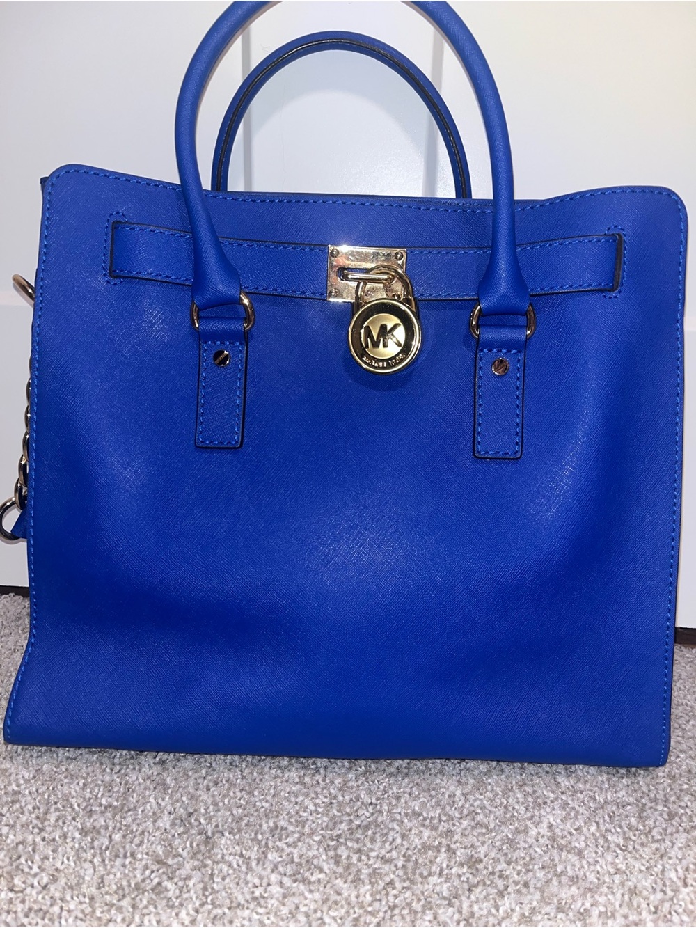 Michael Kors Electric Blue Leather Saffiano Tote with Gold Hardware - Picture 3 of 9